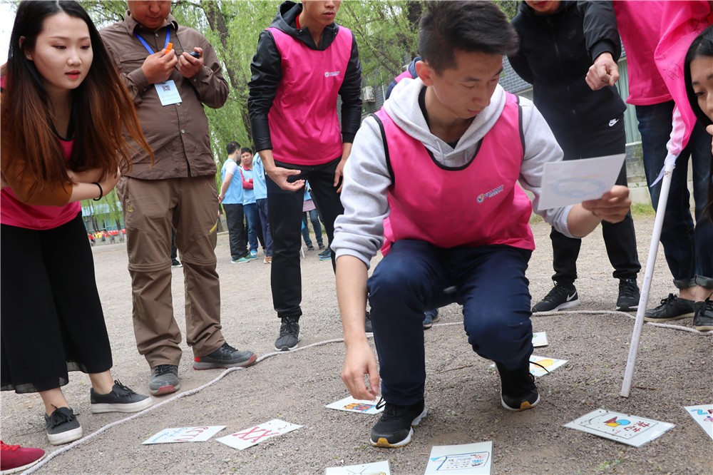 [門頭溝百花山自然保護(hù)區(qū)拓展基地]-野外拓展二日?qǐng)F(tuán)建活動(dòng)