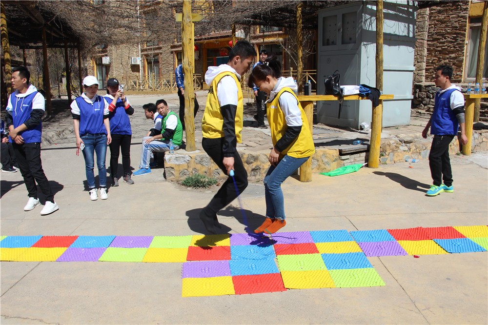 [北京南華山莊]-半日場地拓展活動